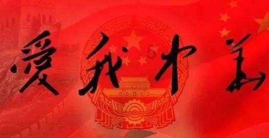 摩娜的时尚装扮